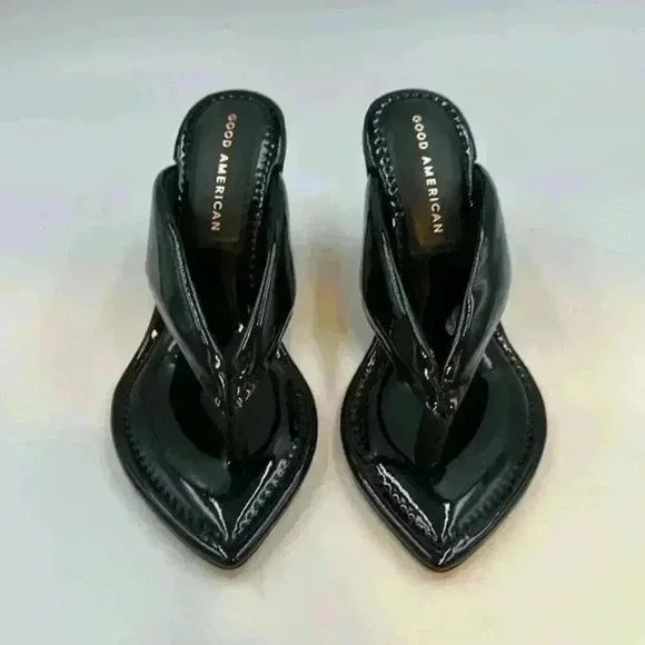 🆕 NWT, Good American shoe bag and box size 5 black patent leather thong … - Picture 1 of 12